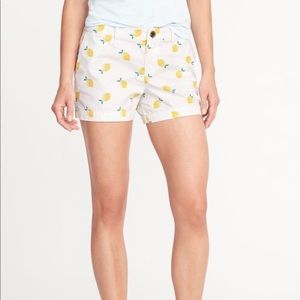 🍋 3/$30 Old Navy Lemon Print Shorts White Size 14